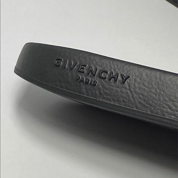 Givenchy Logo Pool Slides size 39 - Picture 6 of 13